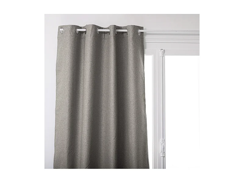 Cortina lisa aislante y opaca