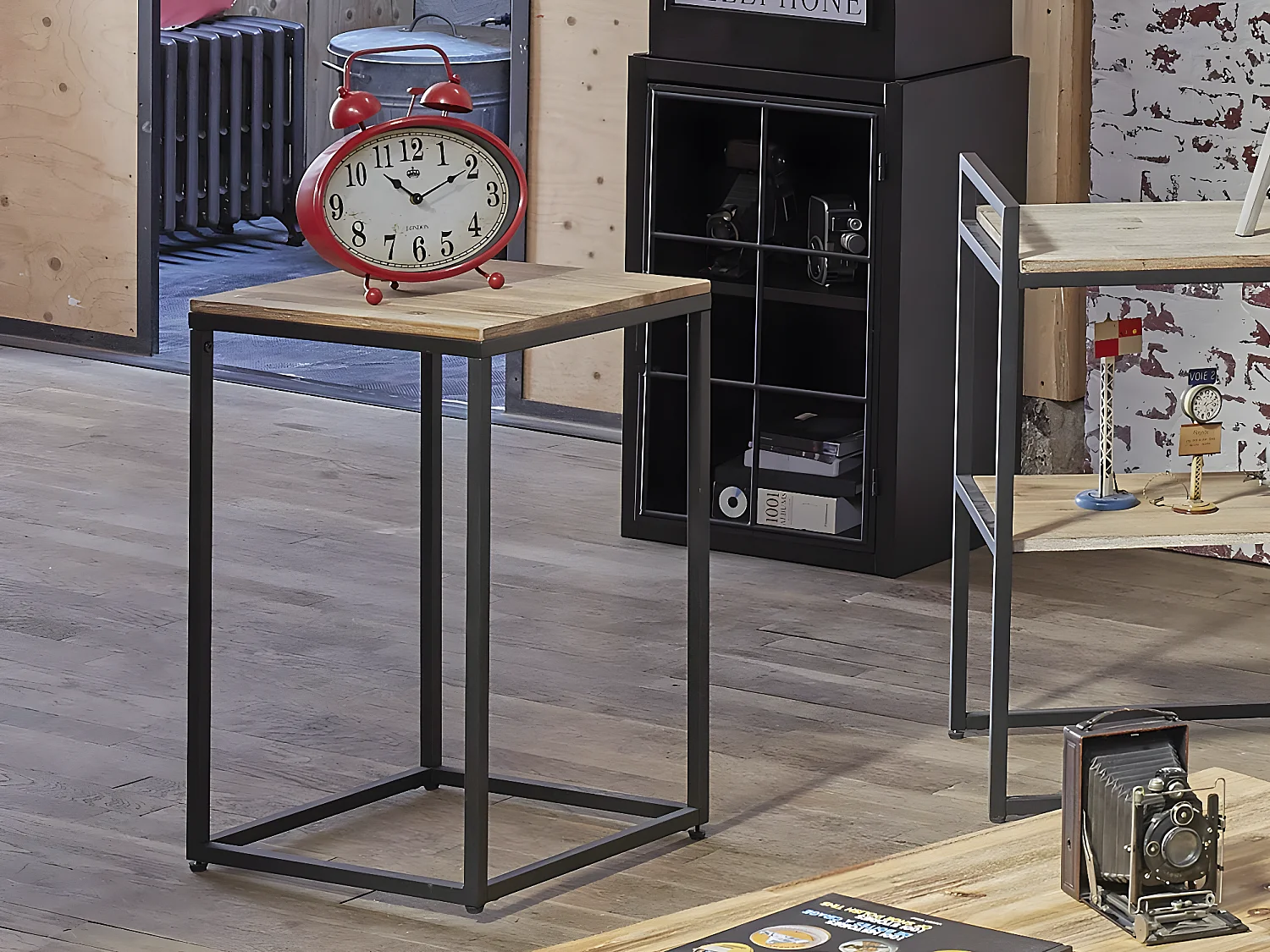 Table d'appoint en Bois d'Acacia et Métal noir