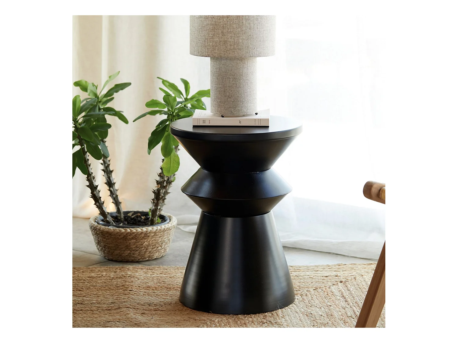 Design Beistelltisch "Sohan" 48cm Schwarz aus Eisen