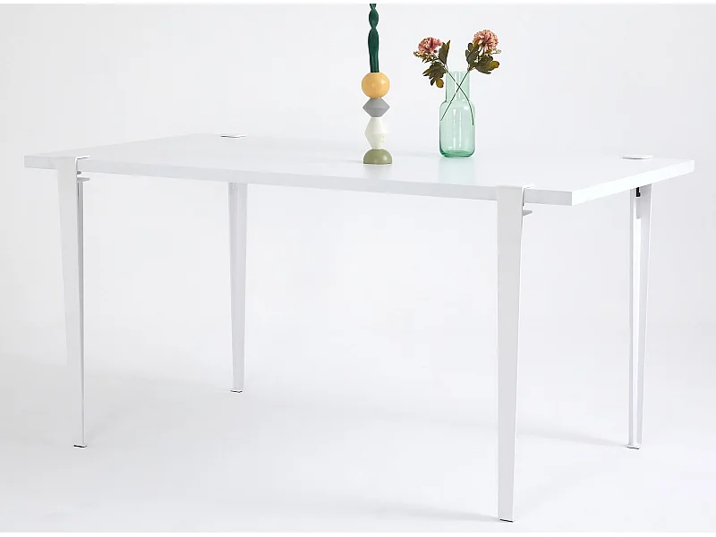 Petite table à manger bois blanc et pieds acier blanc Bazika 150cm