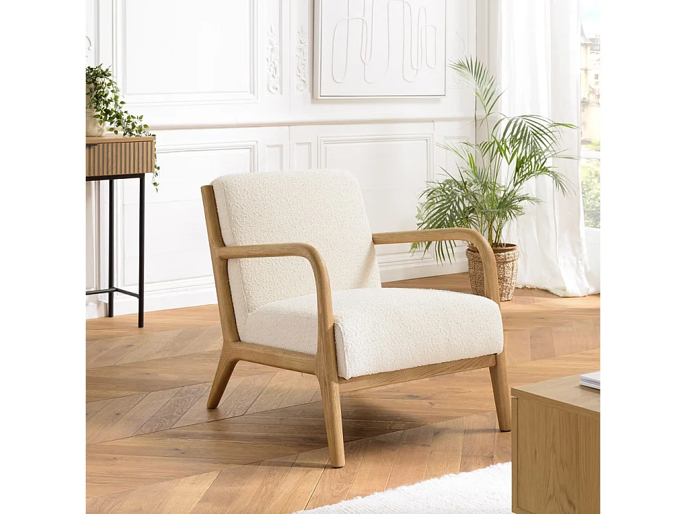 PIERRE - Fauteuil bas tissu bouclette blanc et accoudoirs bois