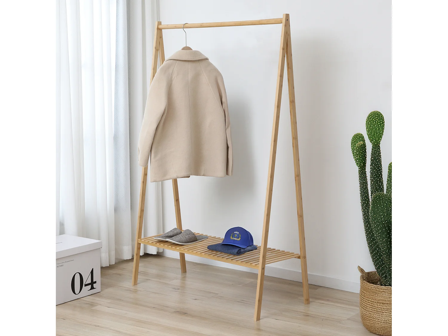 SVITA LANA porte-manteau avec étagère à chaussures en bambou pour couloir et dressing