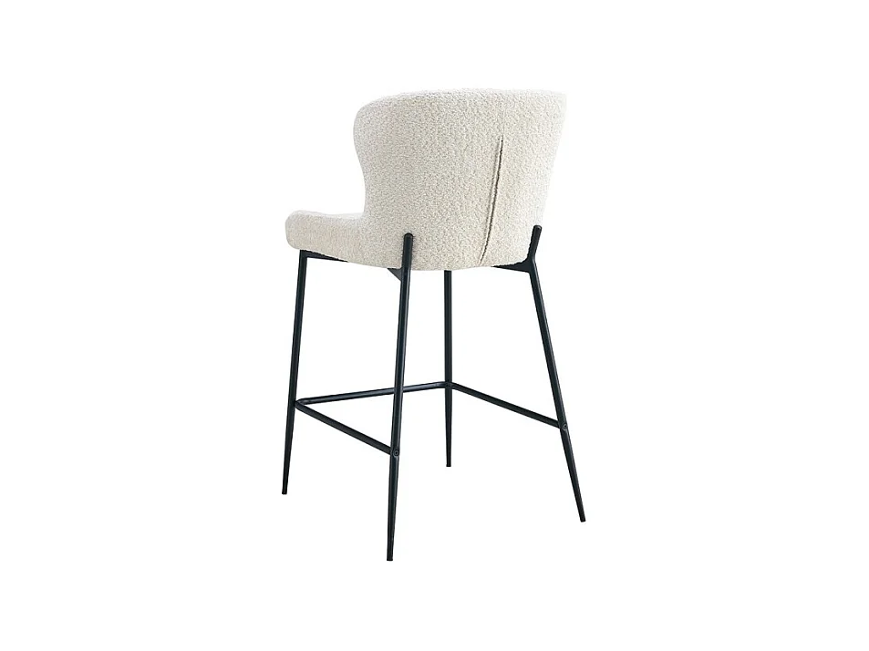 Cadeira de balcão LISE – Tecido bouclé na cor branco cru – Pés em metal preto – Estilo design/industrial