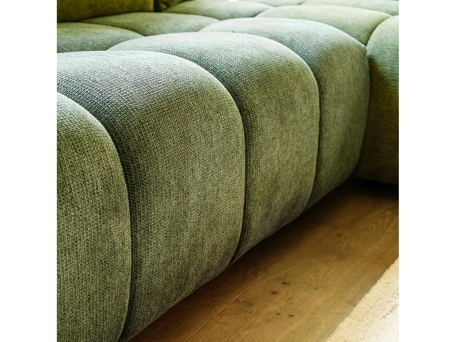 Hoekbank met chaise longue rechts in groene 3-zitsstof L 270 cm