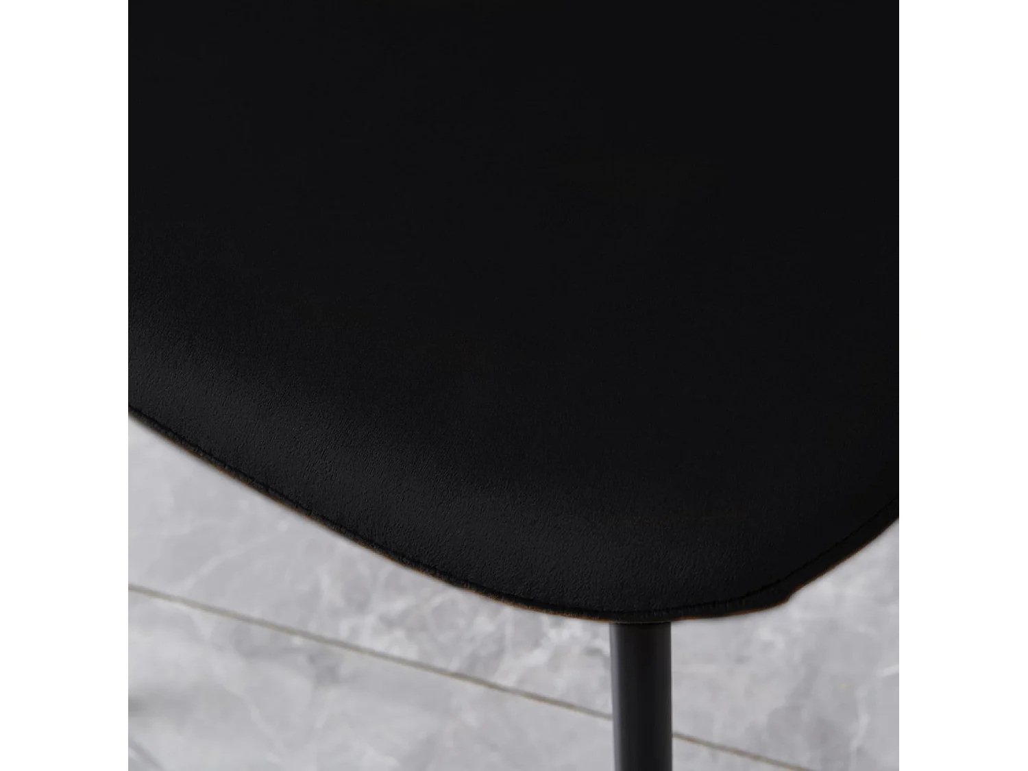 Lot de 4 chaises de salle à manger en velours avec dossier et pieds en métal - Style scandinave - Pour table à manger, chambre à coucher(4, Noir)