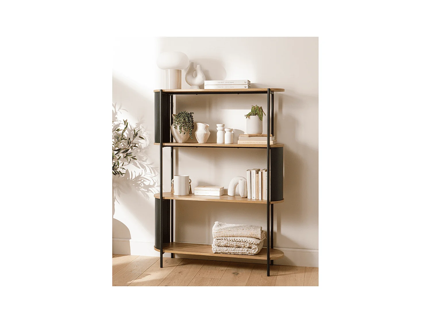 Etagère 4 niveaux décor bois avec flancs en métal noir H134 cm - EKLO