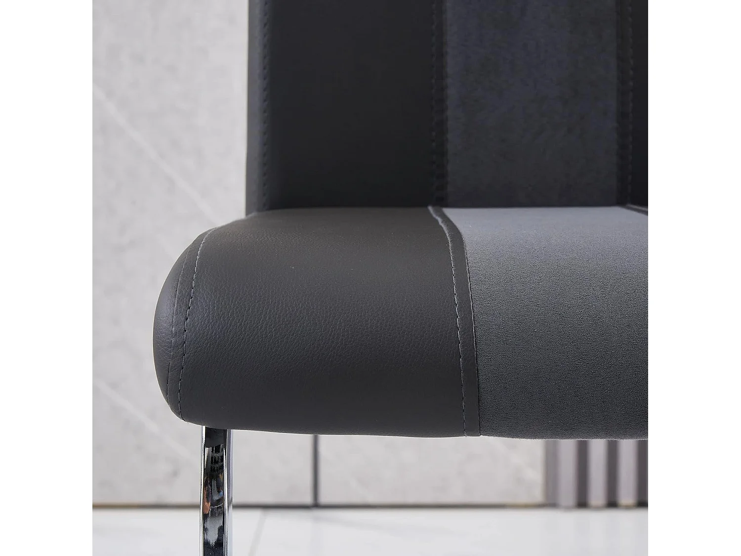 Lot de 2 Chaises de Salle à Manger, Chaises de Bureau Scandinaves en Similicuir et Velours Hauteur de Siège Rembourré pour Bureau, Salle à Manger, Salle de Réunion