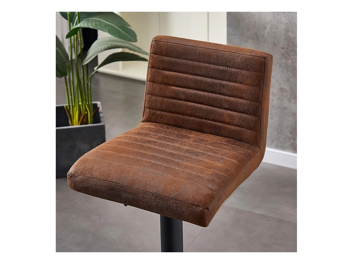 Lot de 2 Tabourets de Bar avec Dossier,Hauteur Réglable ,Repose-Pieds,360° Rotation, pour Bistrots,Bar ou Bureau (2, Brun Cuir)