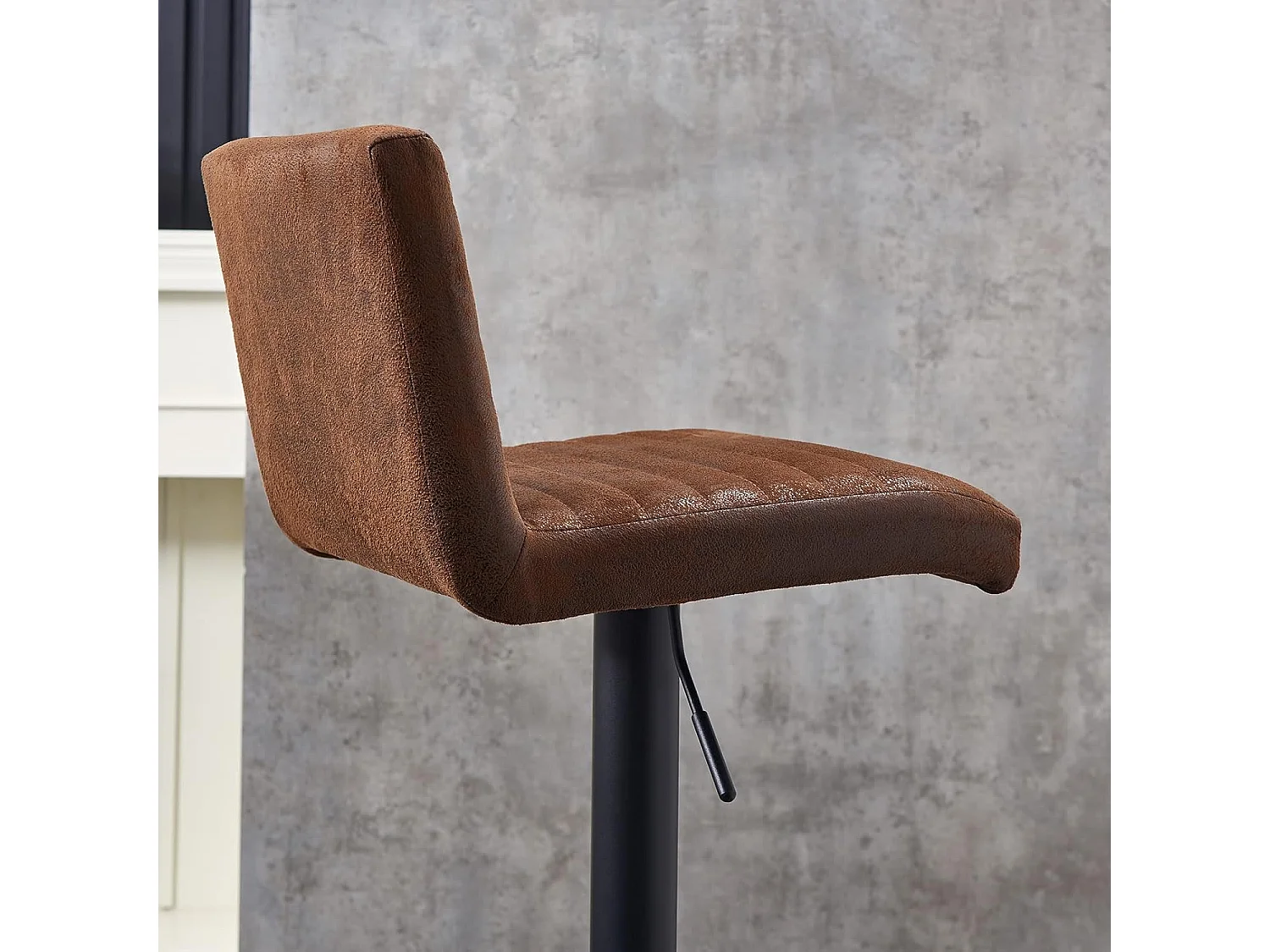 Lot de 2 Tabourets de Bar avec Dossier,Hauteur Réglable ,Repose-Pieds,360° Rotation, pour Bistrots,Bar ou Bureau (2, Brun Cuir)