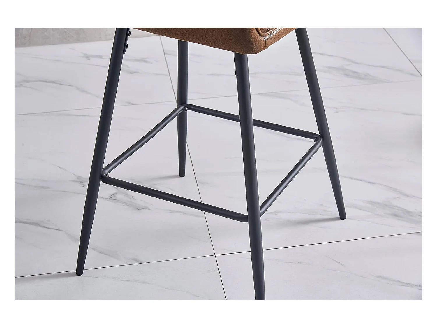 Lot de 2 tabourets de bar, siège en similicuir avec dossier, accoudoirs et repose-pieds métalliques, pour bistrots, bars ou bureaux (2, Brun)