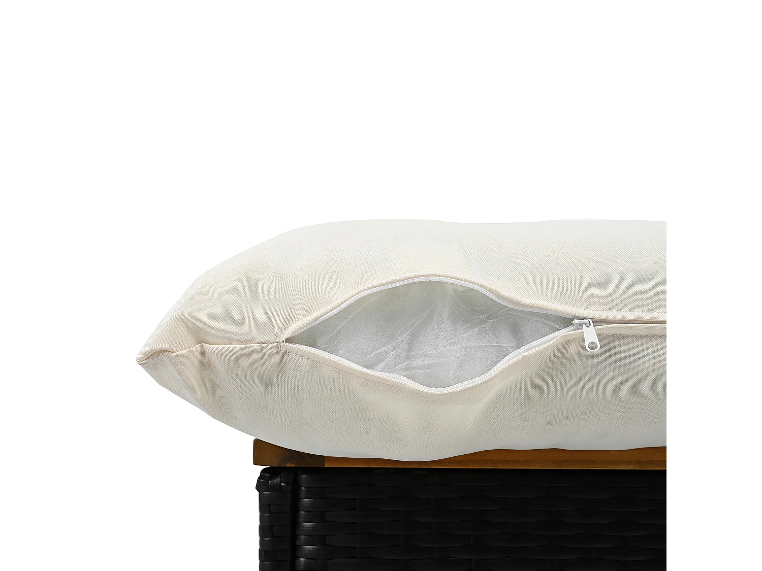 Poltrona de baloiço com assento e apoio de cabeça extra grossos, almofada branca com baloiço suspenso cinzento.