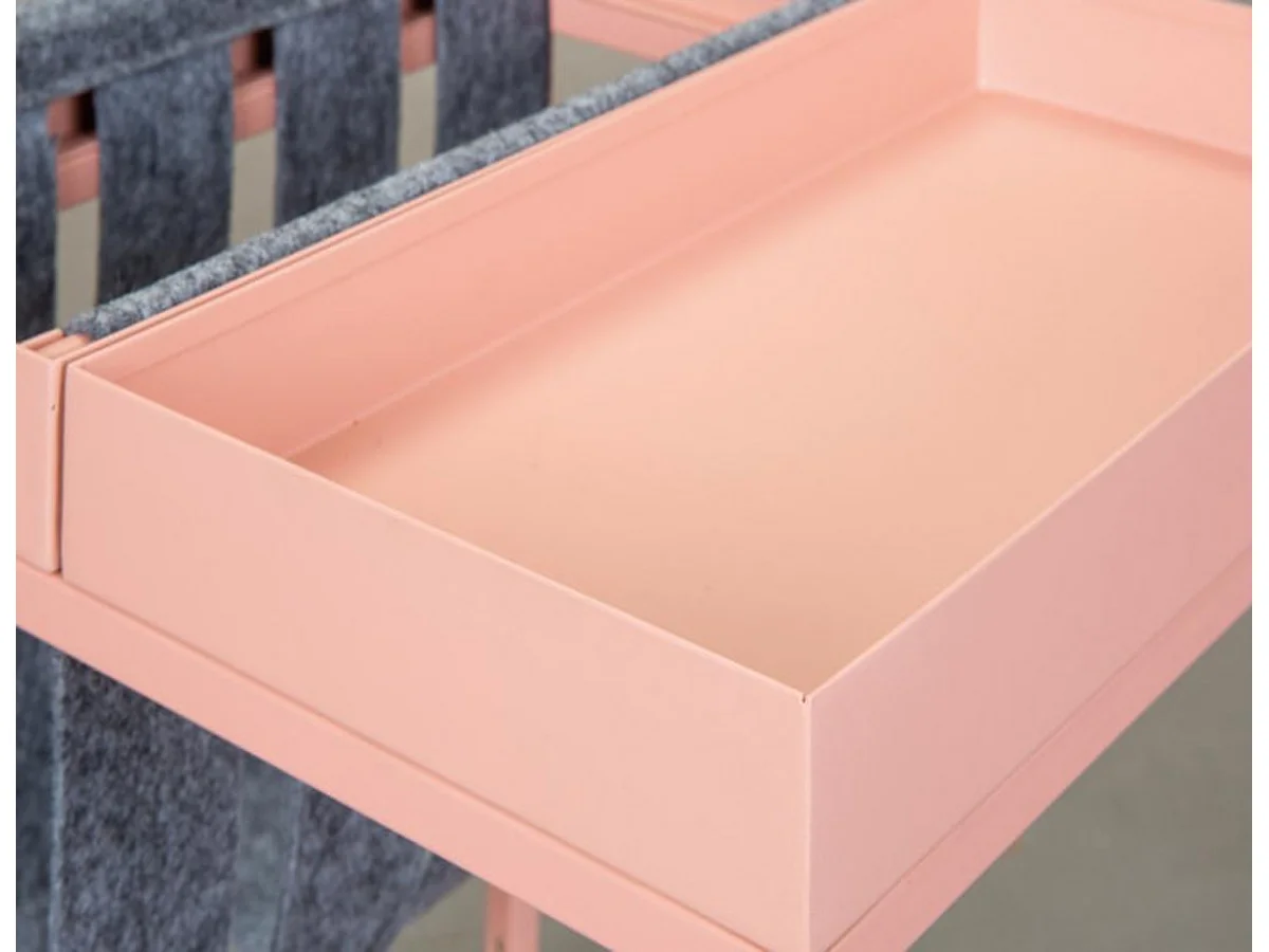 Table d'appoint carrée / porte-revue en métal coloris rose / gris - L.35 x H.40 x P.35 cm