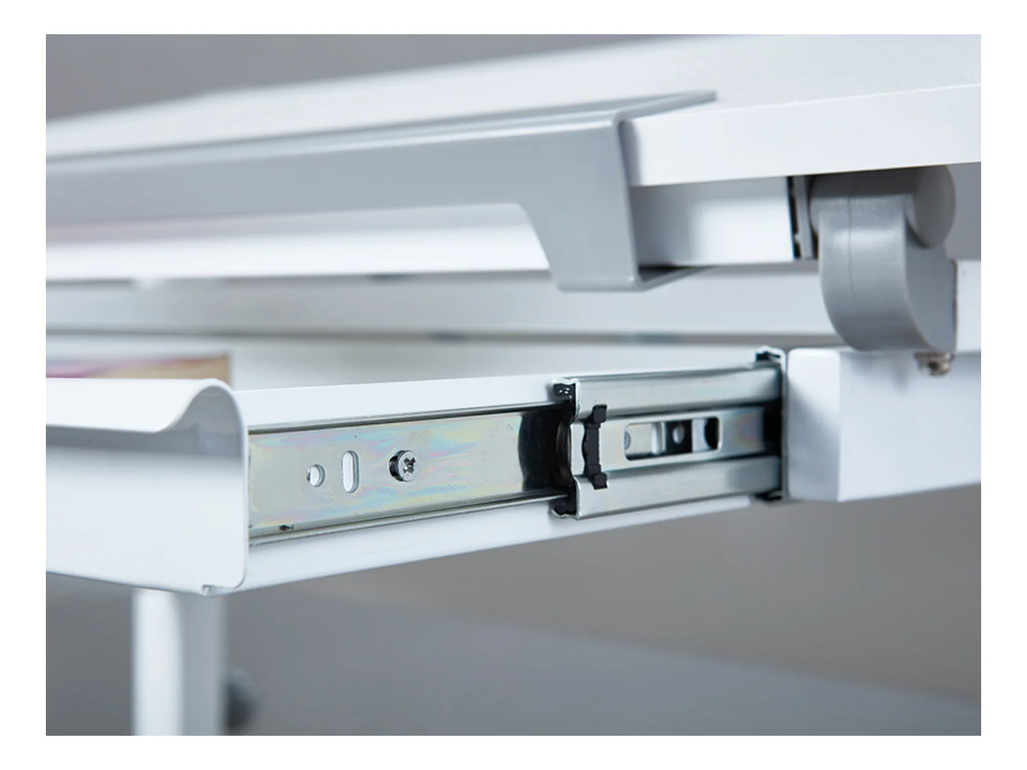 Bureau inclinable 1 tiroir bois laqué blanc et gris - Dim : L 110 x H 55-78 x P 68 cm