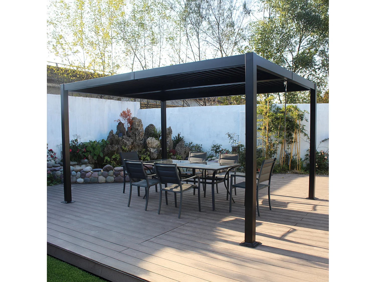 Pergola bioclimatique 4x3m structure en aluminium noir HYDRA