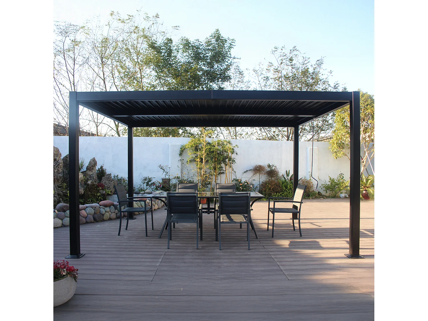 Pergola bioclimatique 4x3m structure en aluminium noir HYDRA