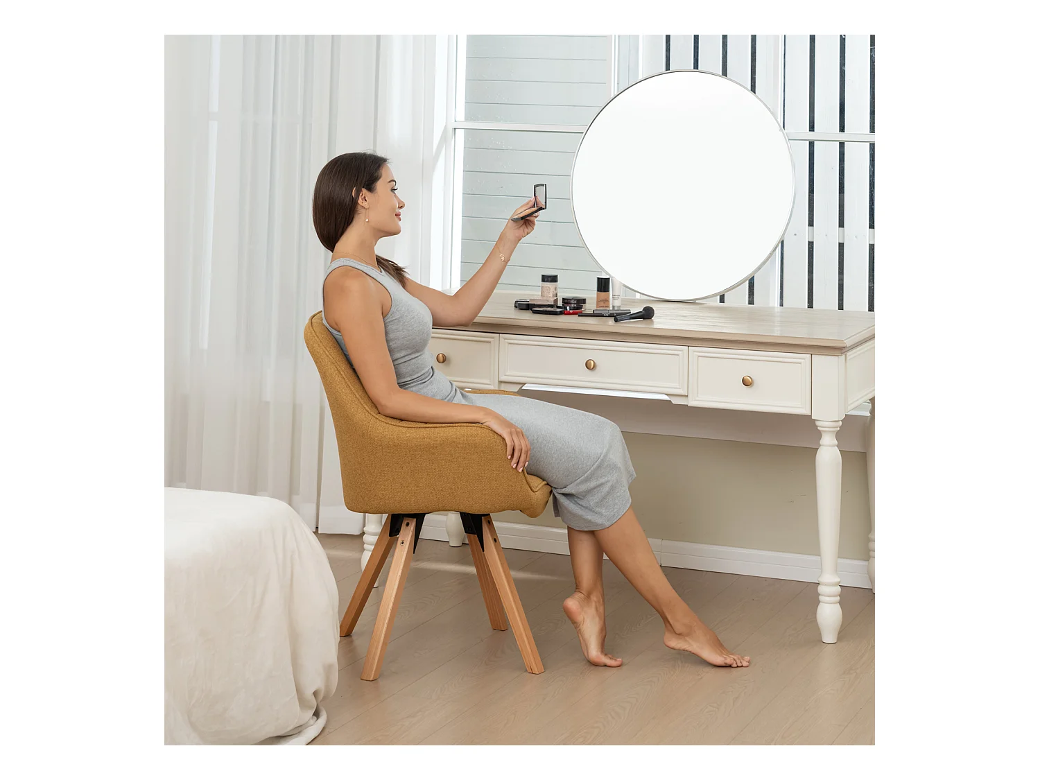 Fauteuil pivotant en tissu style scandinave pied en bois de hêtre,CARSON