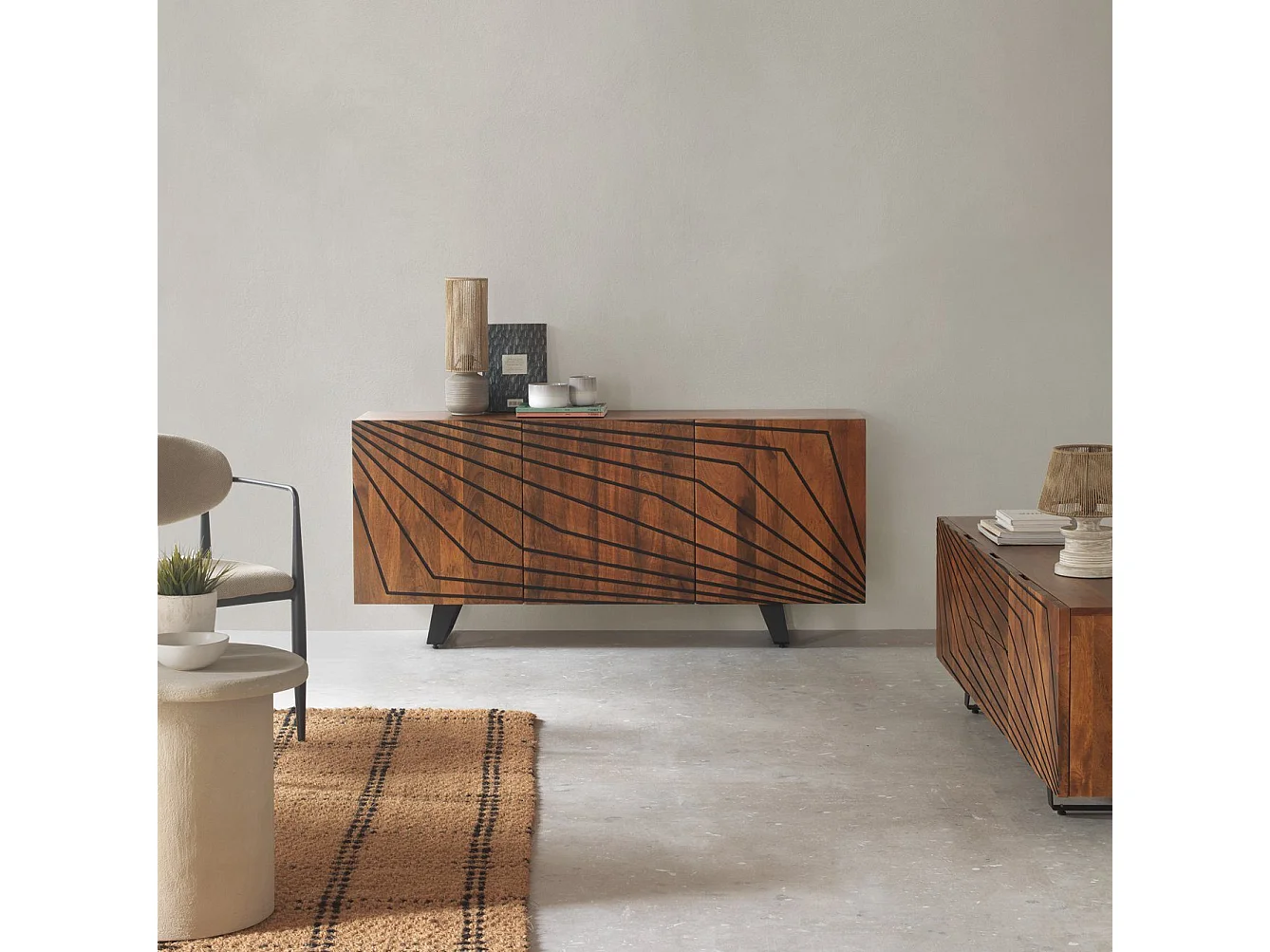 Mueble TV de 2 puertas y 2 cajones de madera maciza de mango