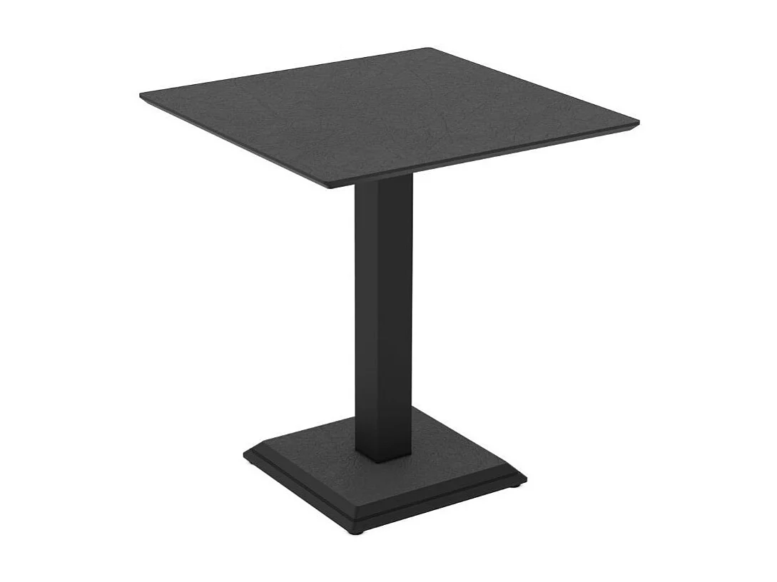 Tavolo Quadrato Carvel ossido: Eleganza e Stile Distintivo per Ogni Spazio 68x68x75H