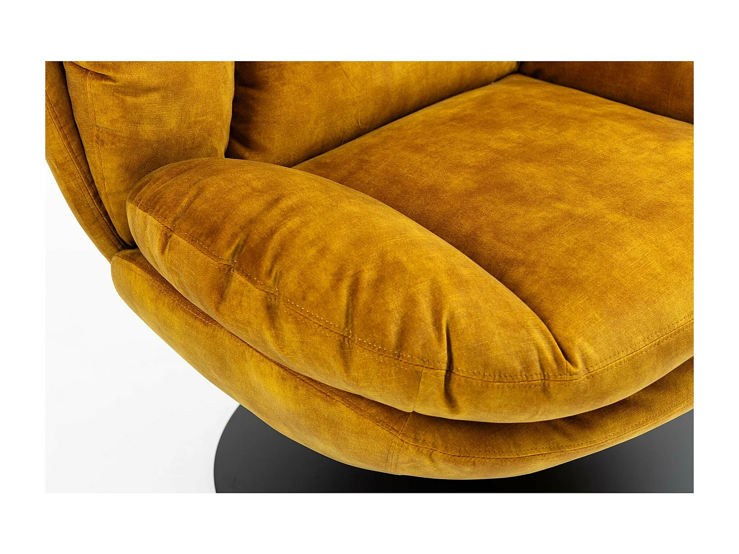 Fauteuil pivotant en velours ocre TOPI