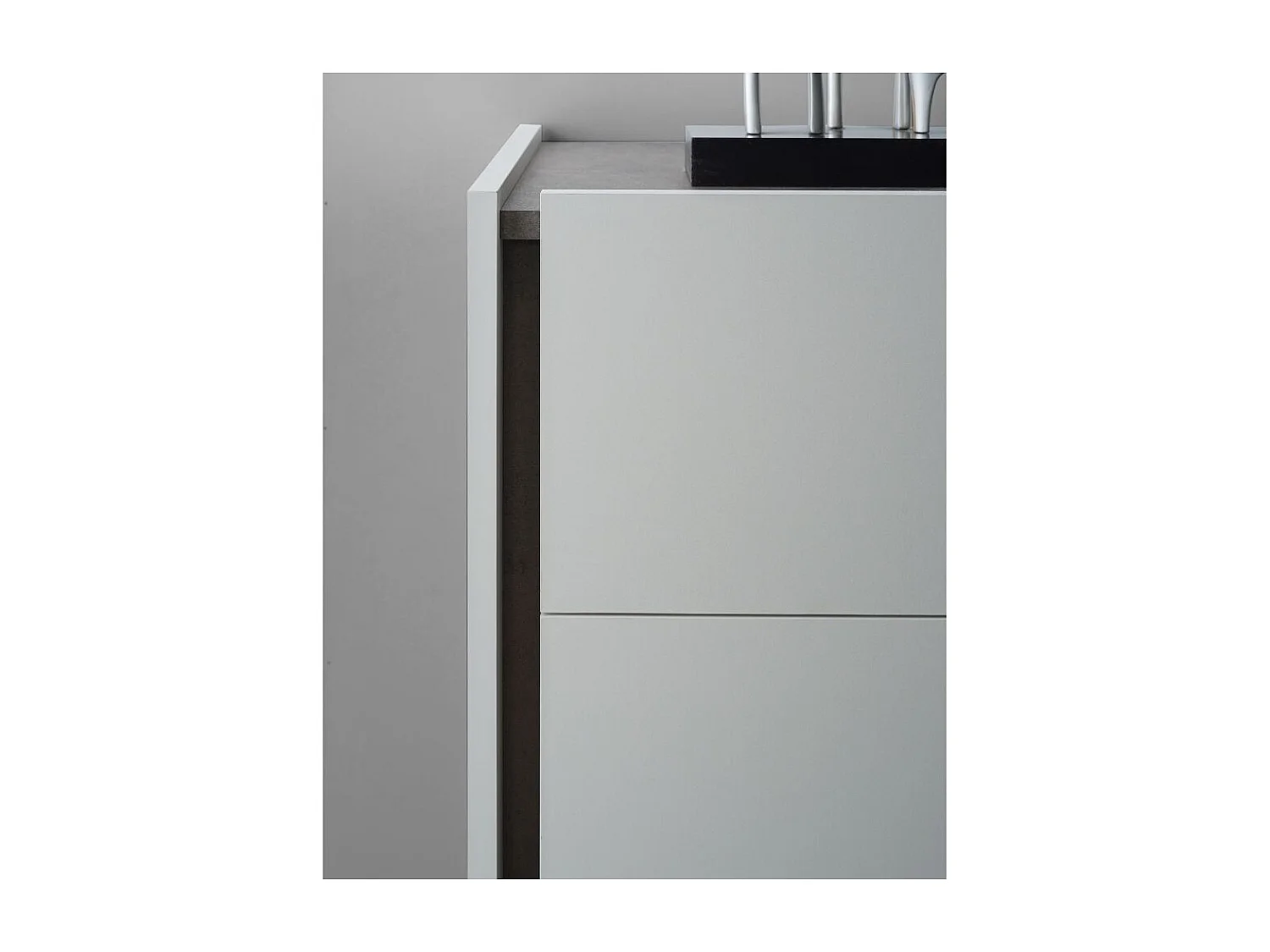 Camera da letto Mirelle: eleganza e funzionalità per il tuo relax