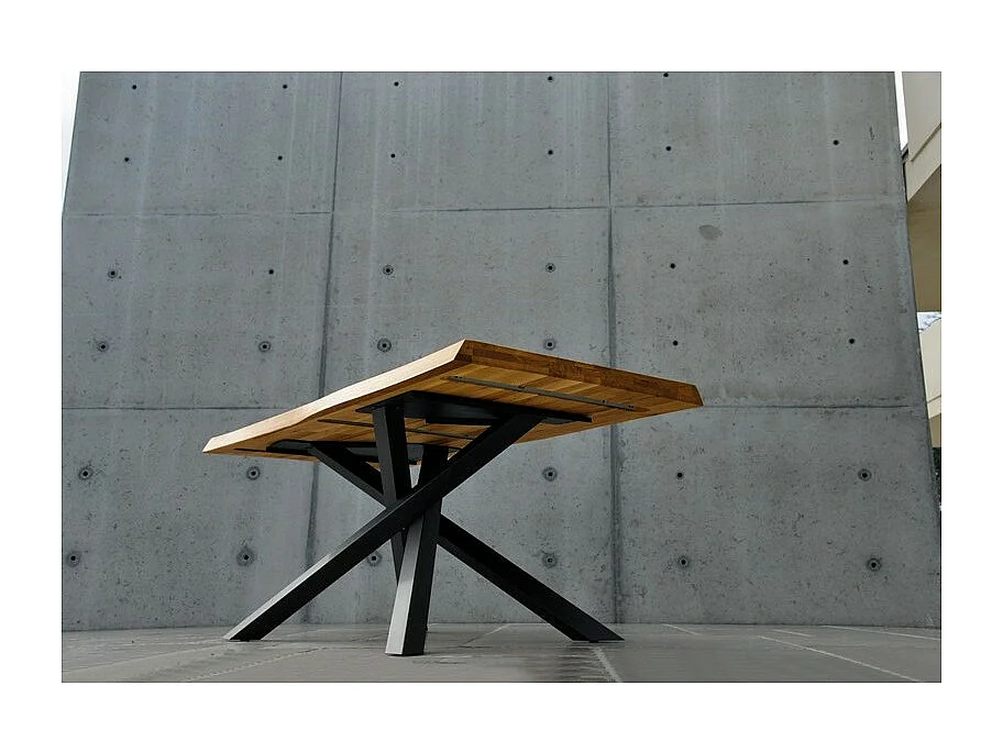 Massief eiken tafel, zwart metalen poten, 180x90 cm - BOLGHERI