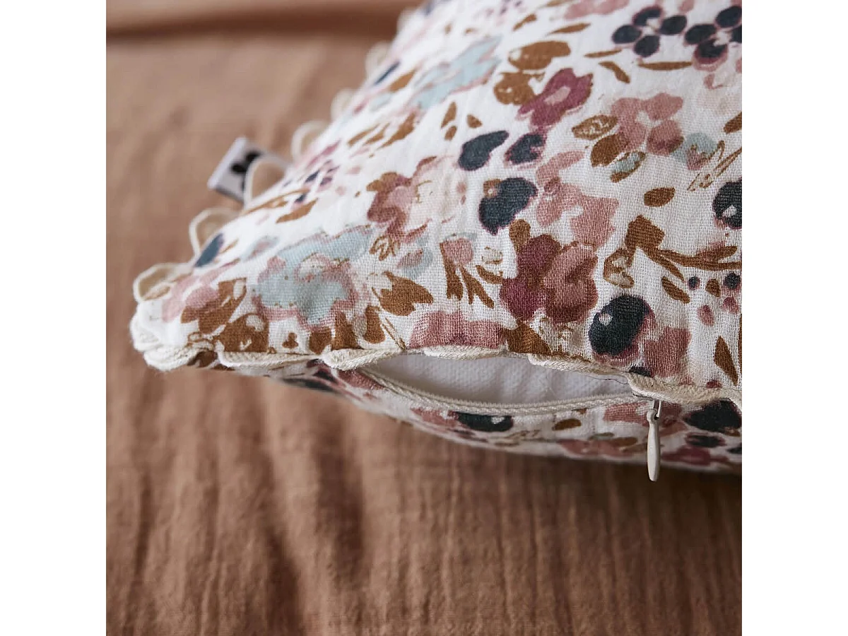 ADONIS - Coussin Déhoussable 40x40cm Gaze de Coton Blanc Imprimé Fleur Biais en Croché