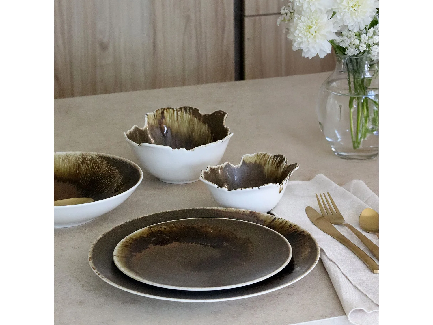 Ogo Living - Lot 6 Assiettes à Dessert Saturne 21cm En Porcelaine Marron