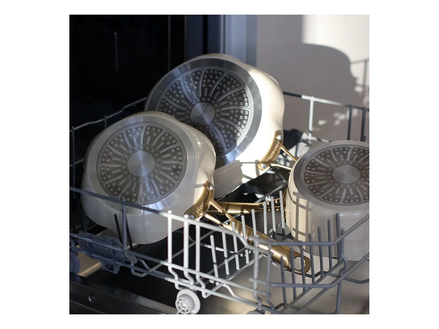 Menastyl - Lot De 5 Pieces Dahlia En Aluminium Recycle Beige