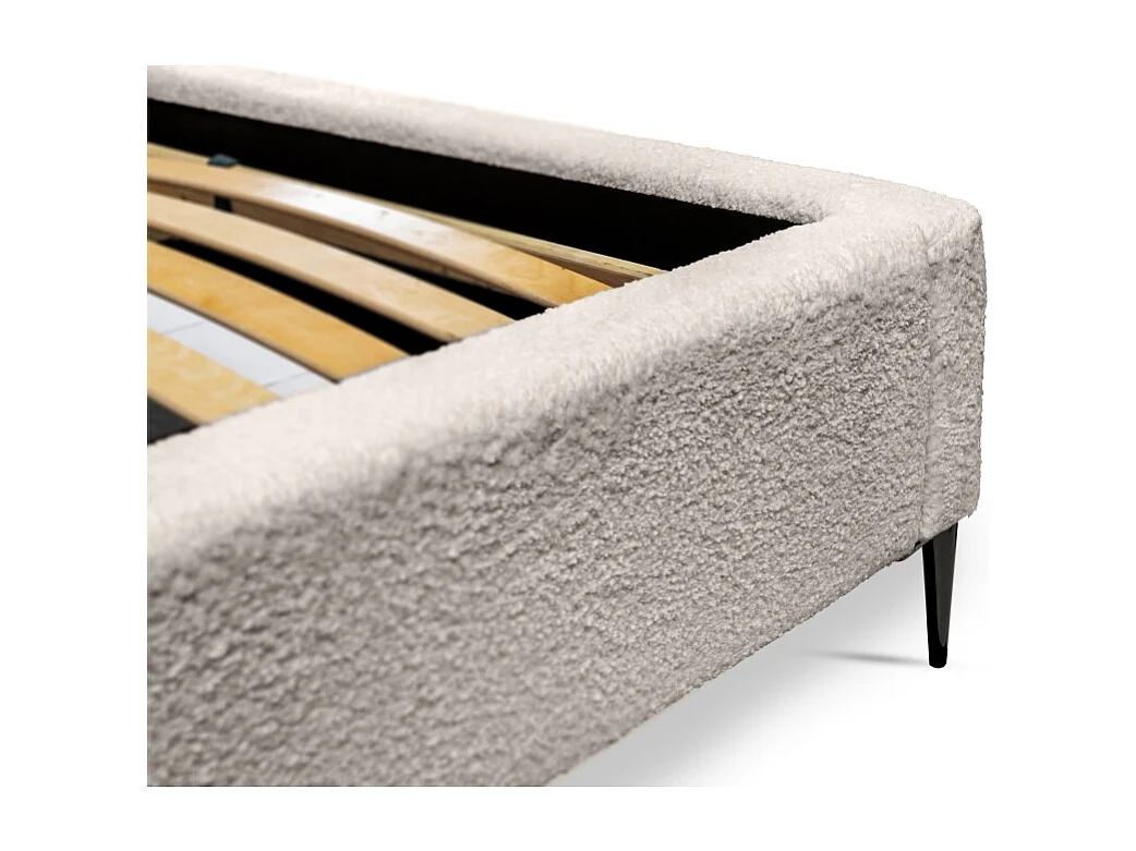 Bed MILLIO - Crème - 160x200 cm - Stof chenille bouclé - Inclusief lattenbodem - Comfort van een 5-sterrenhotel