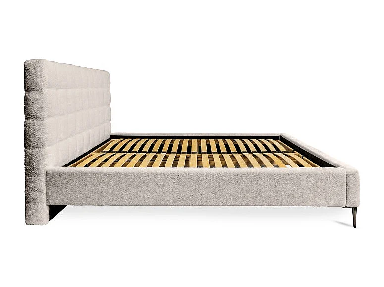 Bed MILLIO - Crème - 180x200 cm - Bouclé chenille stof - Inclusief lattenbodem - 5-sterren hotelcomfort