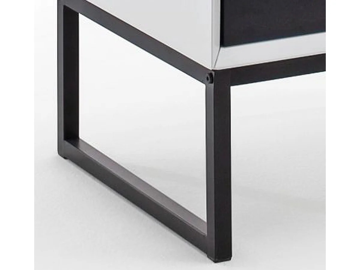 Table de chevet / table de nuit coloris blanc / noir -Longueur 45 x hauteur 57 x Profondeur 40 cm