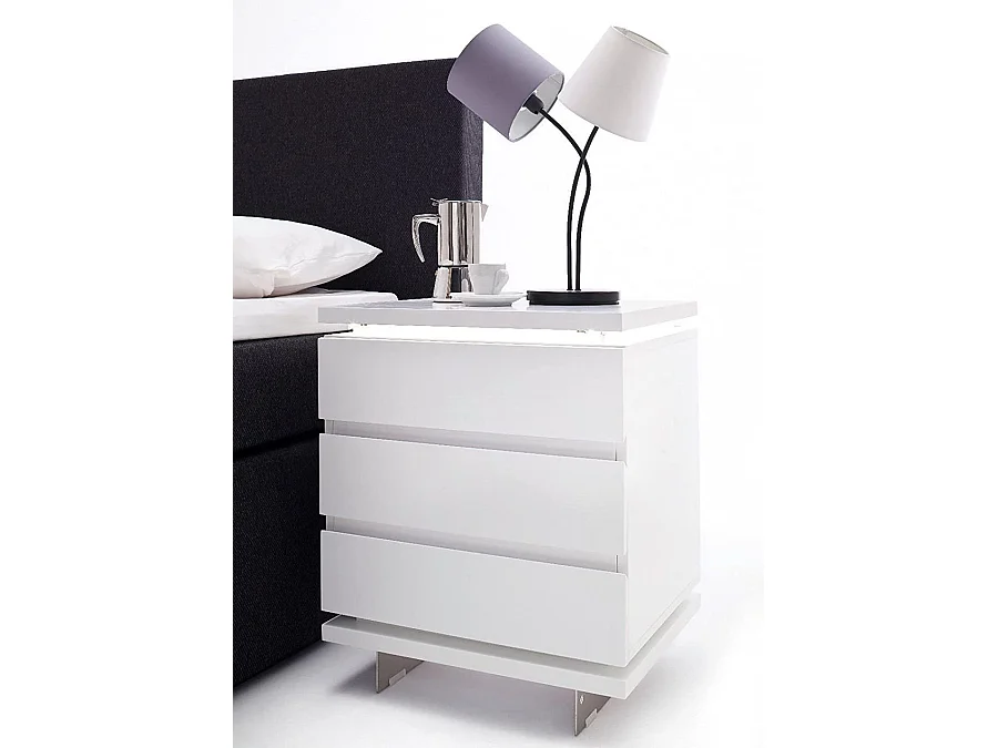Table de chevet en verre laqué blanc - Longueur 50 x Hauteur 40 x Profondeur 40 cm