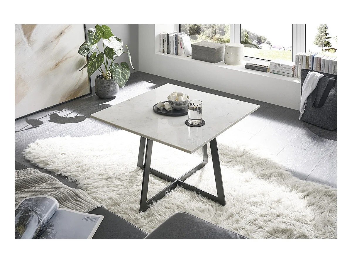 Table basse coloris blanc/ pieds en métal laqué - Longueur 65 x Hauteur 44 x Profondeur 55 cm