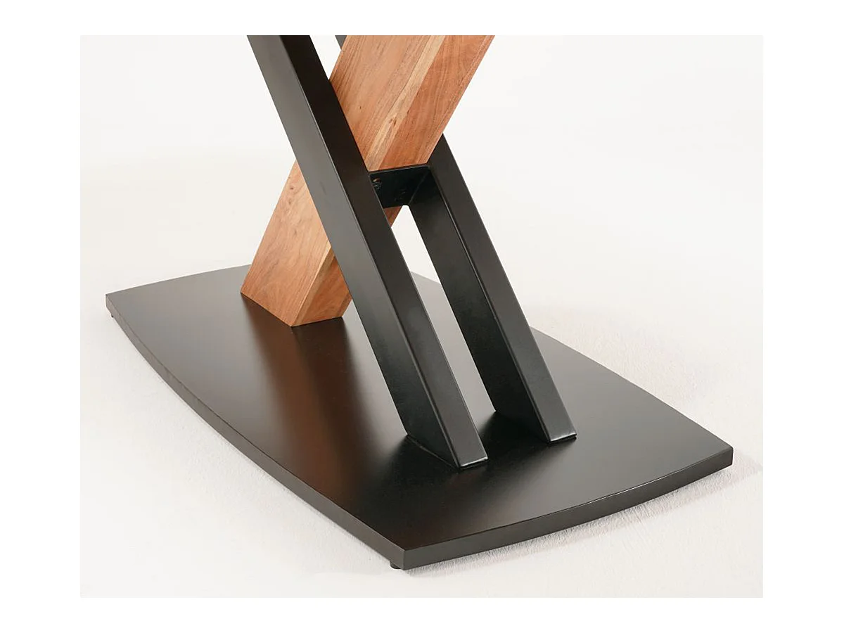 Table de salle à manger rectangulaire en bois d'acacia massif coloris naturel et pieds croisés en métal laqué noir mat