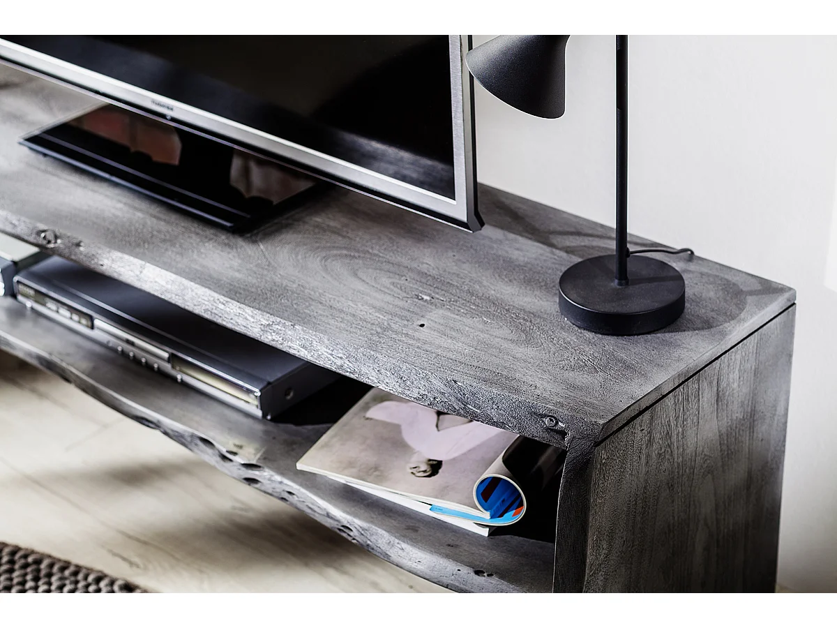 Meuble TV avec étagère en bois massif coloris gris - L145 x H45 x P40 cm