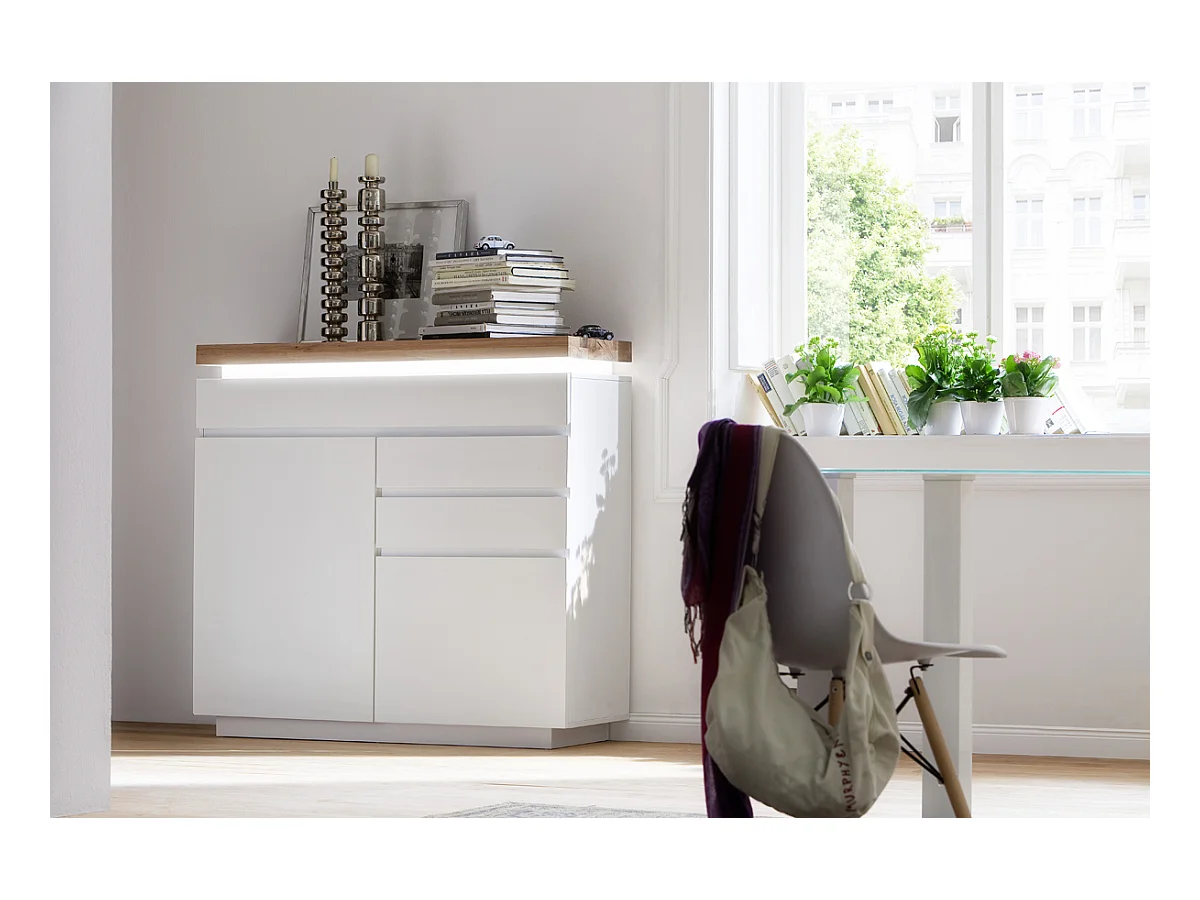 Buffet avec LED coloris laqué blanc mat avec plateau en chêne noueux huilé - L120 x H114 x P40 cm