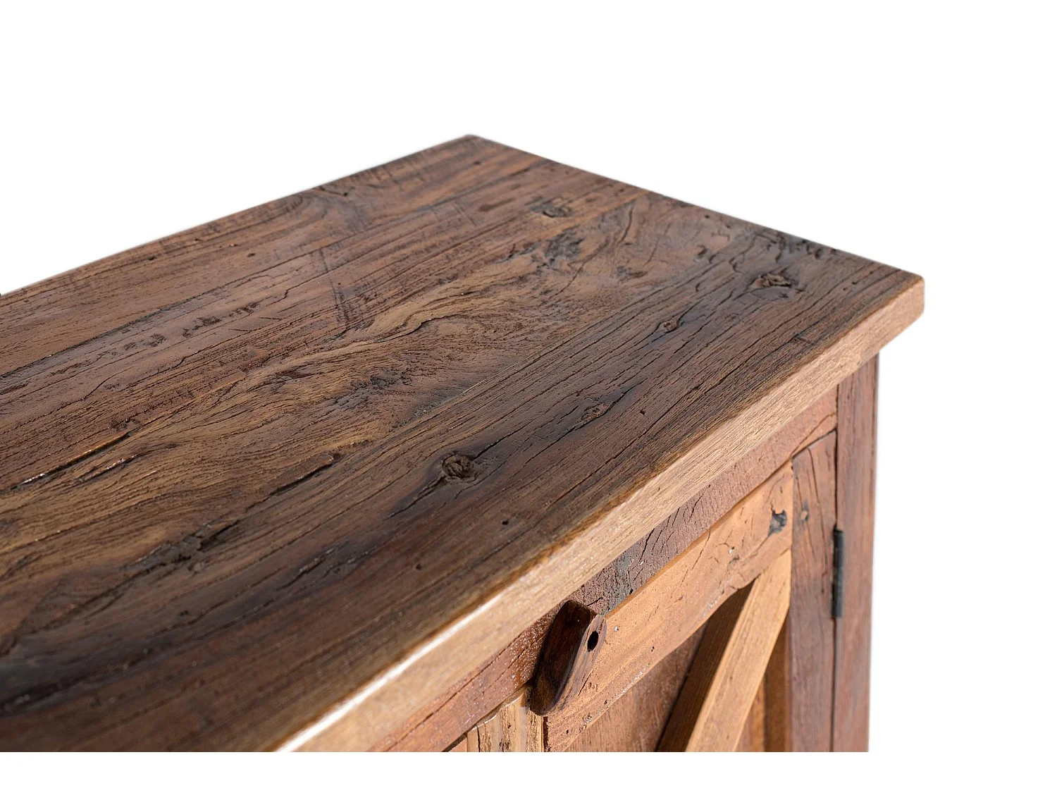 Buffet rustique à quatre portes, fabriqué à la main à partir de bois recyclé