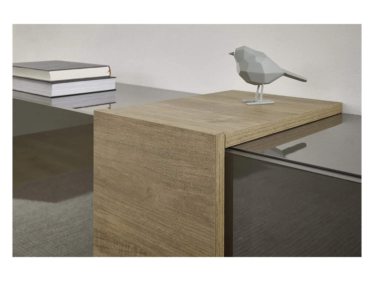 Commode haute, meuble de rangement coloris gris brillant, chêne - Longueur 78 x Hauteur 116 x Profondeur 44 cm