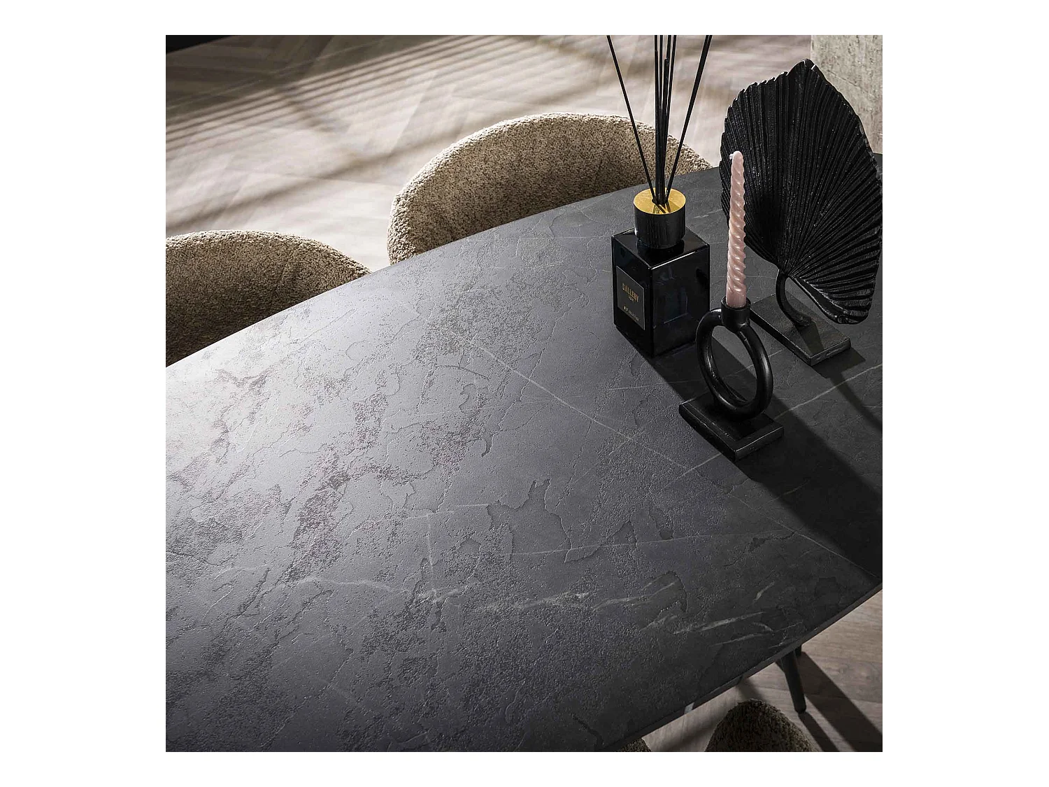 Table de bar ovale danoise - 3D noir marron