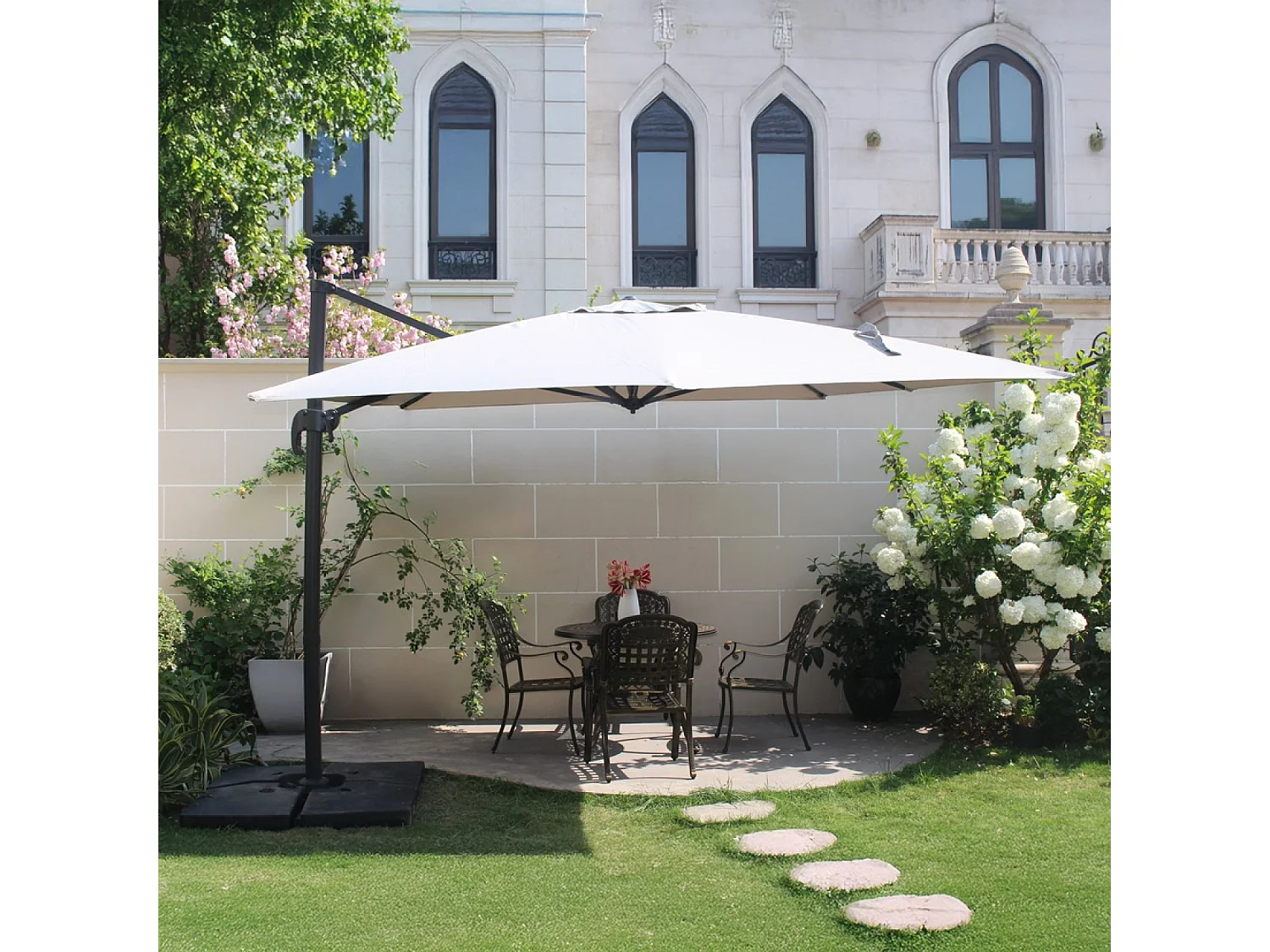 Ensemble parasol  écru 3x3m et 4 dalles à lester PALATINO