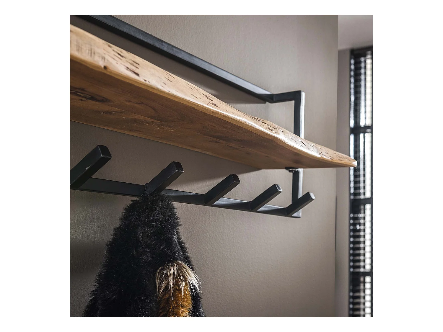 Edge Garderobenständer mit 6 Haken - Grau - Wandgarderobe