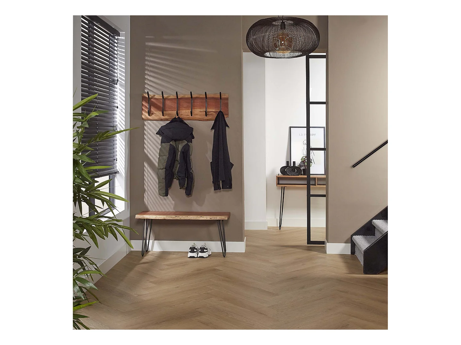 Porte-manteau mural Edge avec 12 crochets - Gris