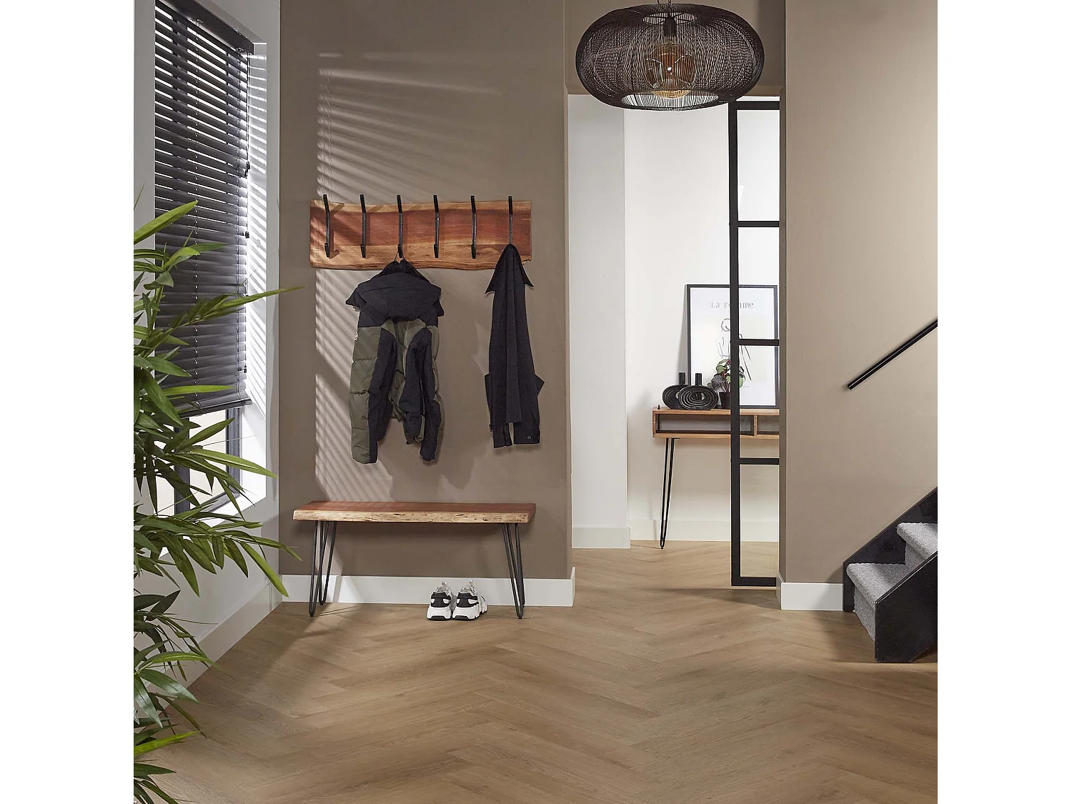 Porte-manteau mural Edge avec 12 crochets - Gris