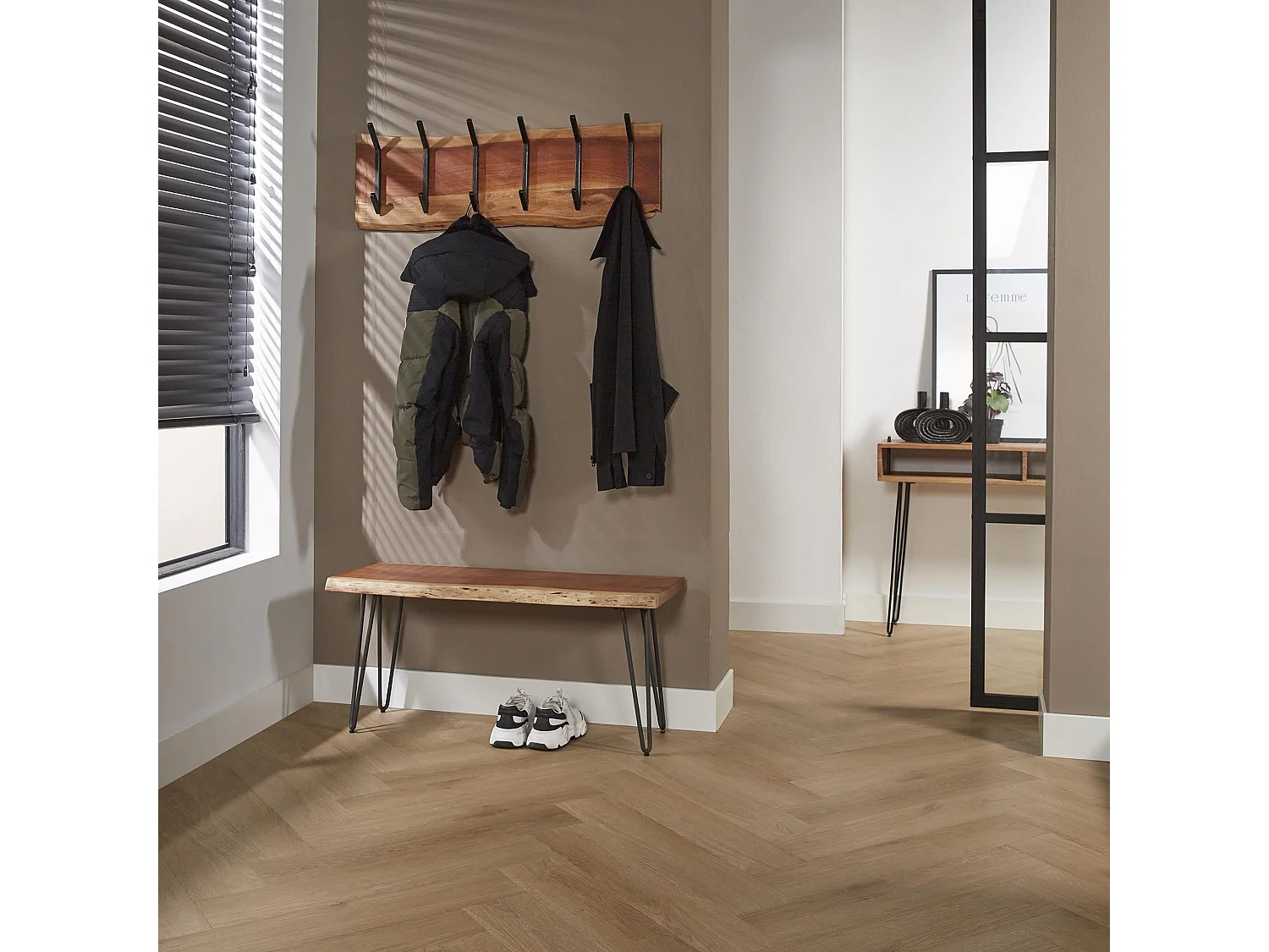 Porte-manteau mural Edge avec 12 crochets - Gris