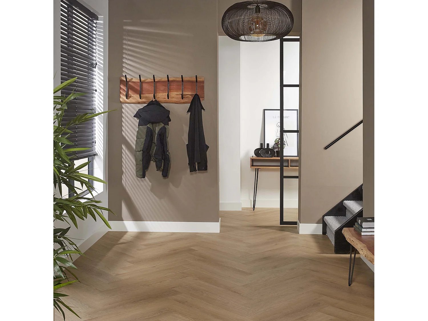 Porte-manteau mural Edge avec 12 crochets - Gris