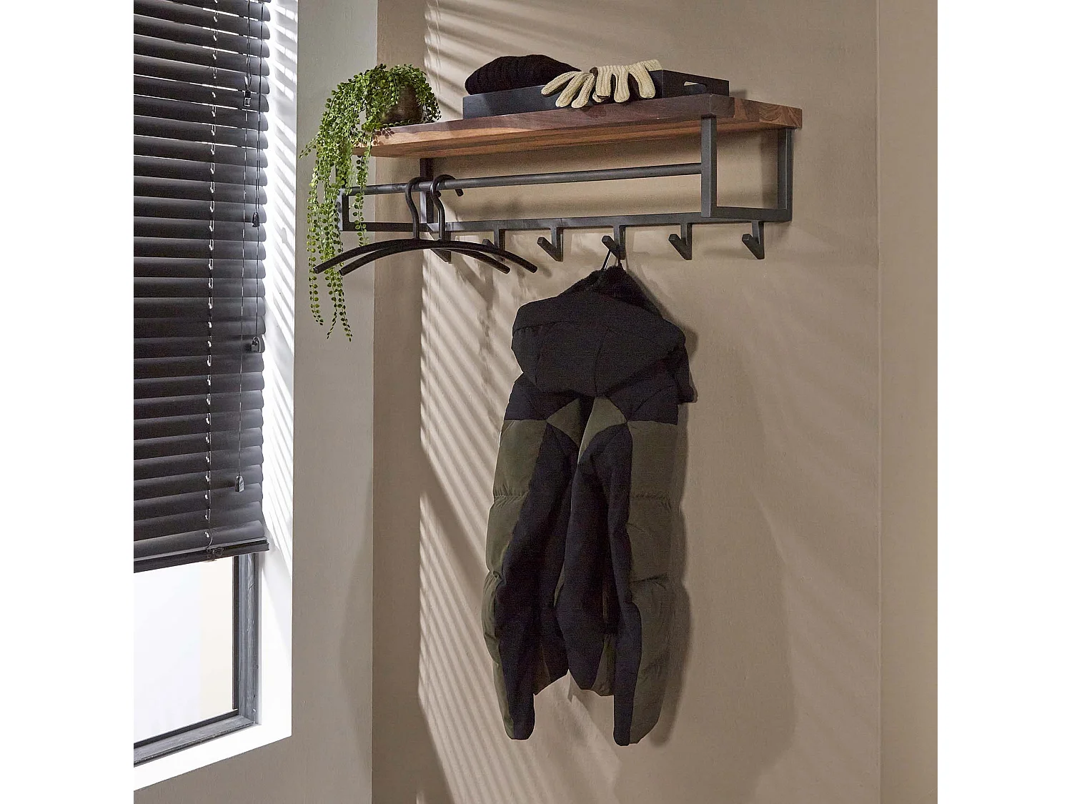 Porte-manteau Daytona avec 6 crochets - Étagère à chapeaux - Bois massif Saja - Marron - 100x30x27