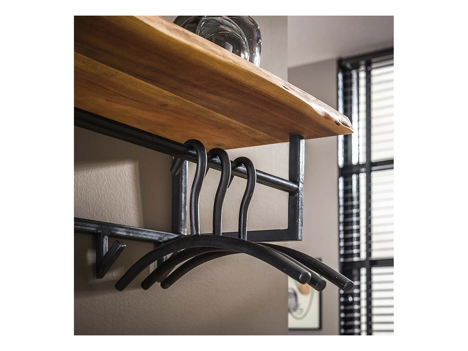 Edge Garderobenständer mit 6 Haken - Grau - Wandgarderobe