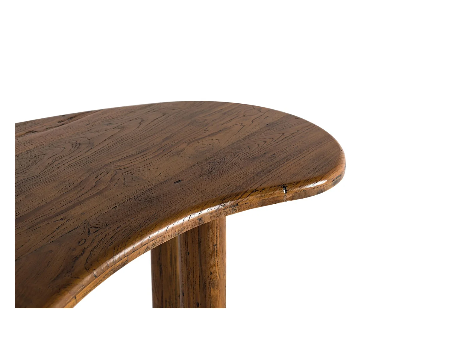 Eettafel in rustieke stijl van teakhout