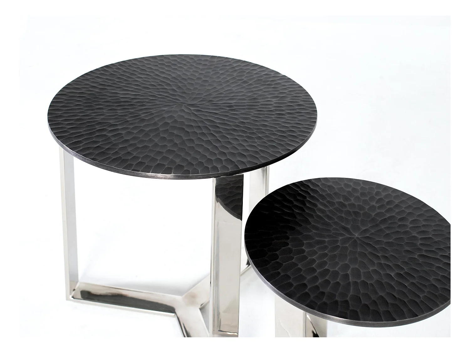 Set van 2 handgemaakte metalen salontafels