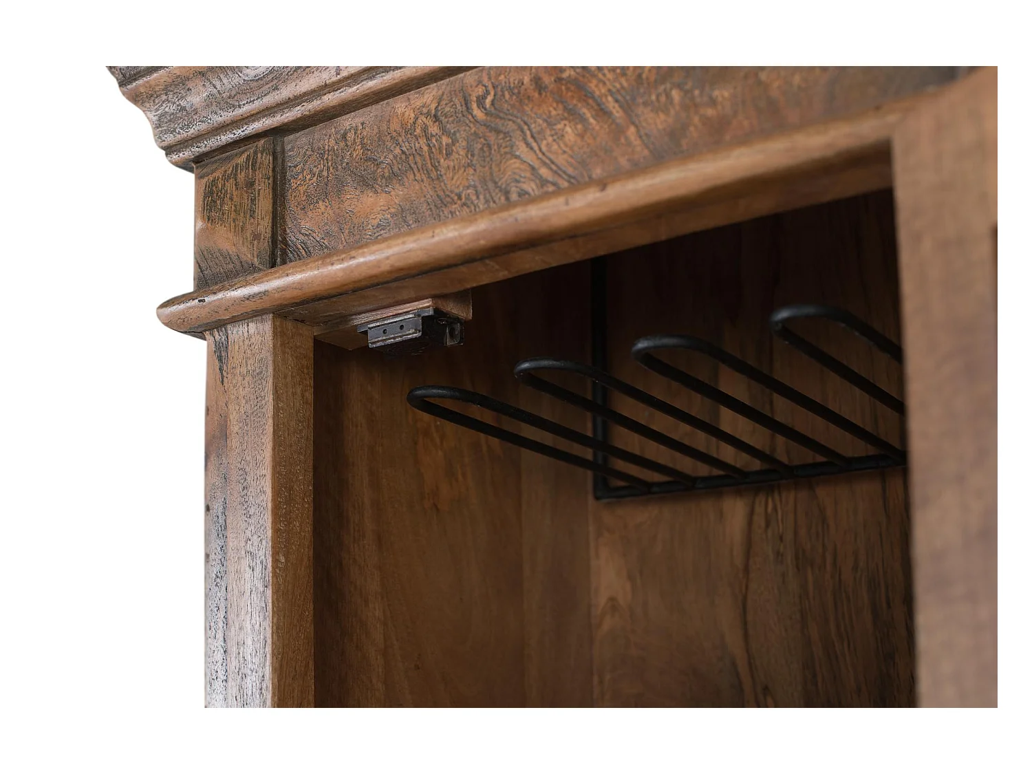 Meuble bar avec porte d'entrée en bois de manguier